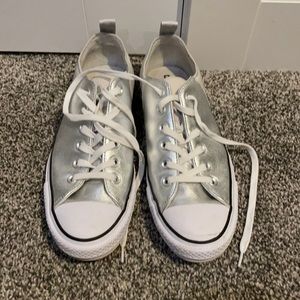 Converse all star low shiny silver and white. Size 10